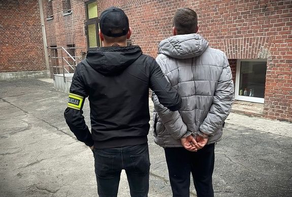 Ukrywał się 8 lat, wpadł dzięki kryminalnym z Kołobrzegu