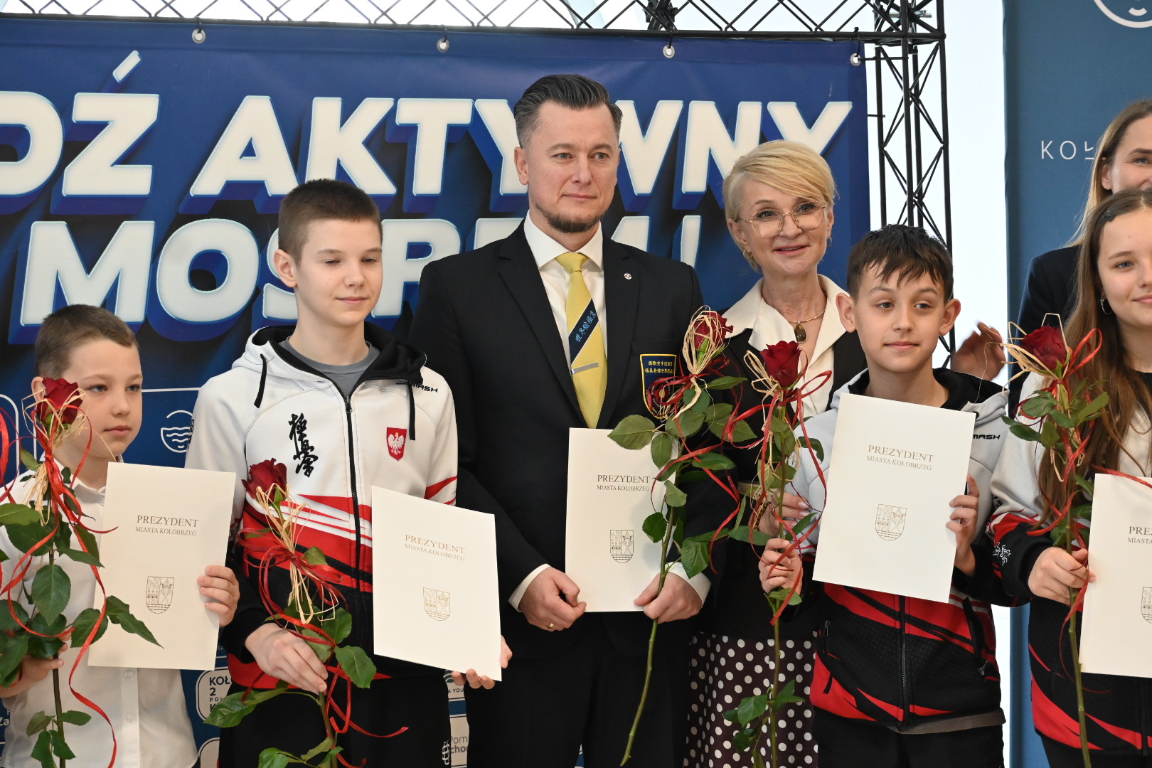 Kołobrzescy sportowcy docenieni – wręczono stypendia i nagrody Prezydenta Miasta [ZDJĘCIA]
