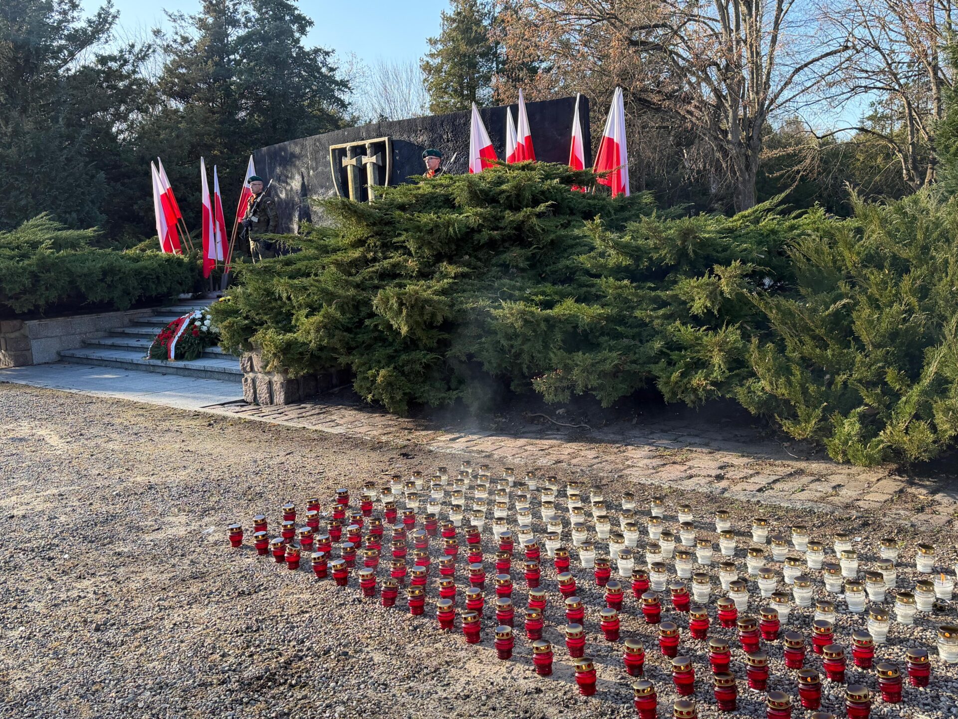 Oddajemy hołd walczącym o Kołobrzeg [ZDJĘCIA]